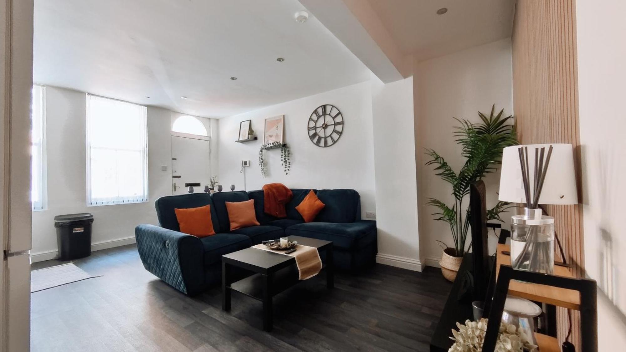 Group Bookings: Up To 30 Guests Across 5 Spacious Flats! Keyless Access Free Wifi & Parking Birmingham Exterior foto
