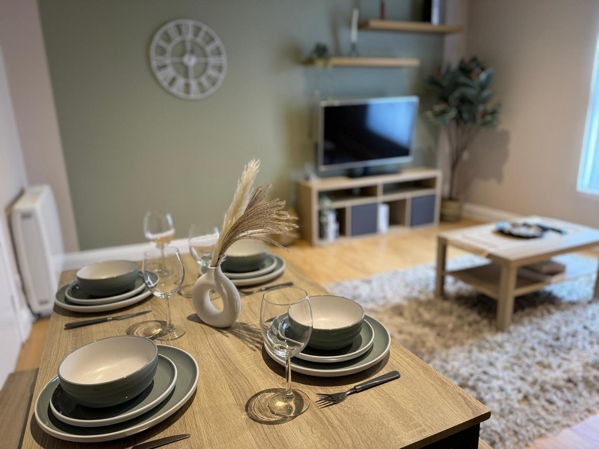 Group Bookings: Up To 30 Guests Across 5 Spacious Flats! Keyless Access Free Wifi & Parking Birmingham Exterior foto